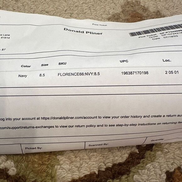 Donald Pliner Florence navy leather flats- size 8.5 - Picture 5 of 6